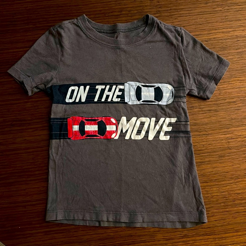 On the move, cars T-shirt, size 3T